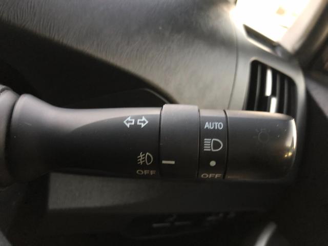 プリウス G 禁煙車 ハーフレザーシート パワーシート クルーズコントロール 純正フルセグナビ DVD再生 Bluetoothオーディオ バックカメラ ビルトインETC HIDヘッドライト オートエアコン(17枚目)