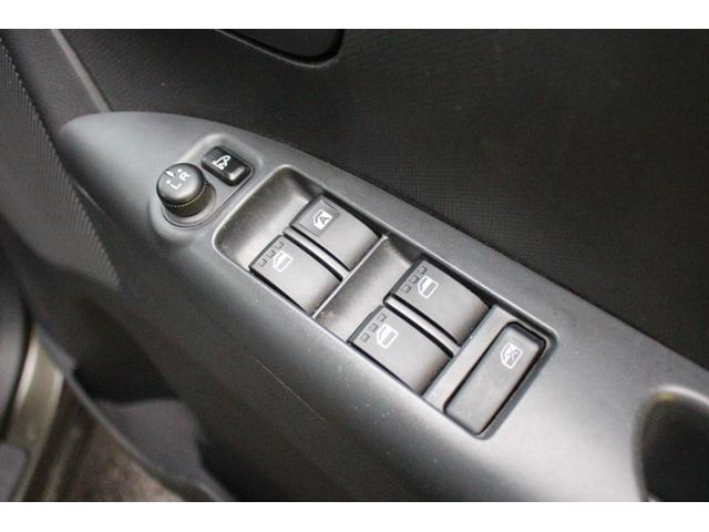 タント カスタムＸ　盗難防止付き　ＰＷ　Ｗエアバッグ　フルオートエアコン　ＰＳ　衝突安全ボディ　ＡＢＳ（30枚目）