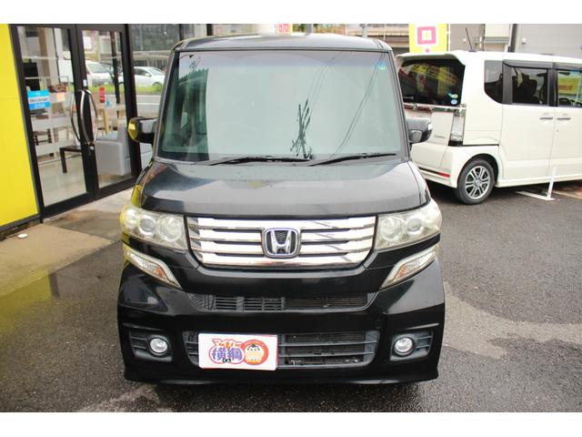 Ｎ－ＢＯＸカスタム Ｇ・Ｌパッケージ　アイドリングストップ車　スマキ－　フロントベンチシート　パワーウィンドウ　盗難防止システム　オートエアコン　パワステ　キーレスエントリー　両席エアバック　ＡＢＳ　横滑り防止　運転席エアバック（8枚目）