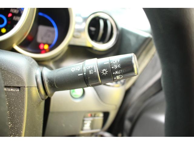 Ｎ－ＢＯＸカスタム Ｇ・Ｌパッケージ　アイドリングストップ車　スマキ－　フロントベンチシート　パワーウィンドウ　盗難防止システム　オートエアコン　パワステ　キーレスエントリー　両席エアバック　ＡＢＳ　横滑り防止　運転席エアバック（30枚目）