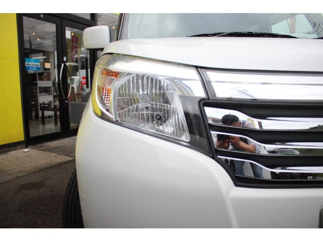 ソリオ ハイブリッドＭＸ　アイスト　パワーウインド　イモビライザー　フルオートエアコン　パワーステアリング　キーフリー　ＥＳＰ　シートヒーター　衝突安全ボディ　Ｗエアバック　運転席エアバック　ウォークスルー　サイドエアバック（5枚目）