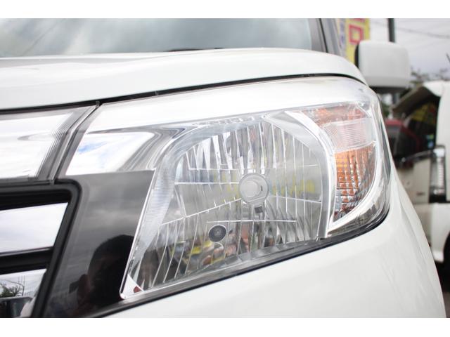 ソリオ ハイブリッドＭＸ　アイスト　パワーウインド　イモビライザー　フルオートエアコン　パワーステアリング　キーフリー　ＥＳＰ　シートヒーター　衝突安全ボディ　Ｗエアバック　運転席エアバック　ウォークスルー　サイドエアバック（8枚目）