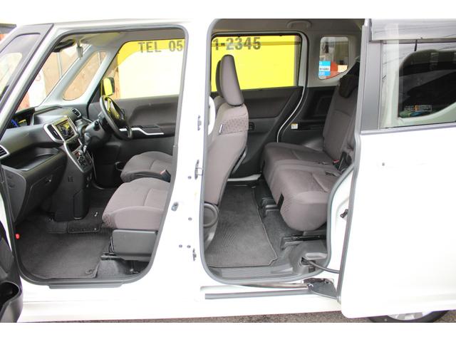 ソリオ ハイブリッドＭＸ　アイスト　パワーウインド　イモビライザー　フルオートエアコン　パワーステアリング　キーフリー　ＥＳＰ　シートヒーター　衝突安全ボディ　Ｗエアバック　運転席エアバック　ウォークスルー　サイドエアバック（11枚目）