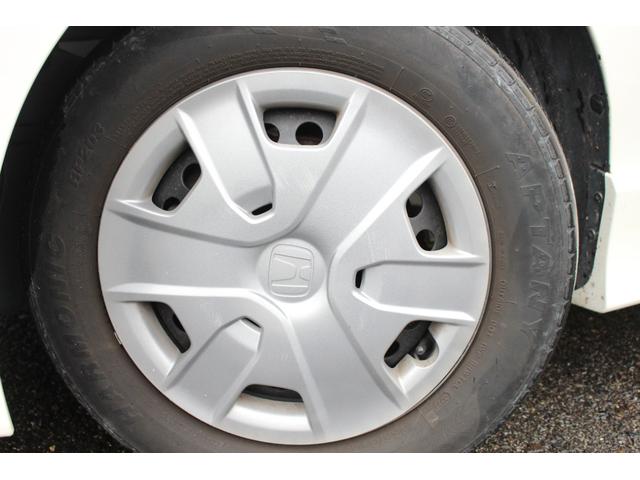 フリードハイブリッド ジャストセレクション セキュリティー 横滑り防止機能 衝突安全ボディ オートクルーズ エアバック ウォークスルー キーレスエントリー PS フルオートエアコン ABS パワーウィンドウ 運転席助手席エアバック(28枚目)