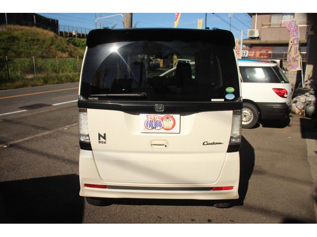Ｎ－ＢＯＸカスタム Ｇ・ターボＡパッケージ　オートエアコン　イモビライザー　キーフリー　パワーウィンドウ　オートクルーズコントロール　ベンチシート　サイドエアバック　ＡＢＳ　パワーステアリング　エアバック　エコアイドル　エマージェンシーＳ（16枚目）