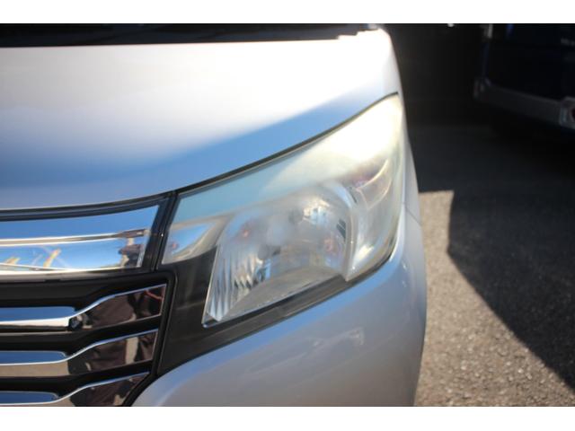 ソリオ ハイブリッドMX アイスト パワーウインド イモビライザー フルオートエアコン パワーステアリング キーフリー ESP シートヒーター 衝突安全ボディ Wエアバック 運転席エアバック ウォークスルー サイドエアバック(9枚目)