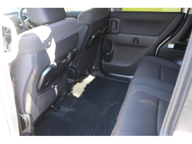 ソリオ ハイブリッドMX アイスト パワーウインド イモビライザー フルオートエアコン パワーステアリング キーフリー ESP シートヒーター 衝突安全ボディ Wエアバック 運転席エアバック ウォークスルー サイドエアバック(45枚目)