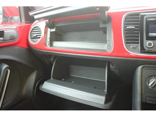 ザ・ビートル デザイン 運転席エアバッグ 運転席パワーウィンドウ マニュアルエアコン Wエアバッグ パワーステアリング サイドエアバック ABS クルーズコントロール付 セキュリティー(27枚目)