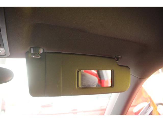 ザ・ビートル デザイン 運転席エアバッグ 運転席パワーウィンドウ マニュアルエアコン Wエアバッグ パワーステアリング サイドエアバック ABS クルーズコントロール付 セキュリティー(29枚目)