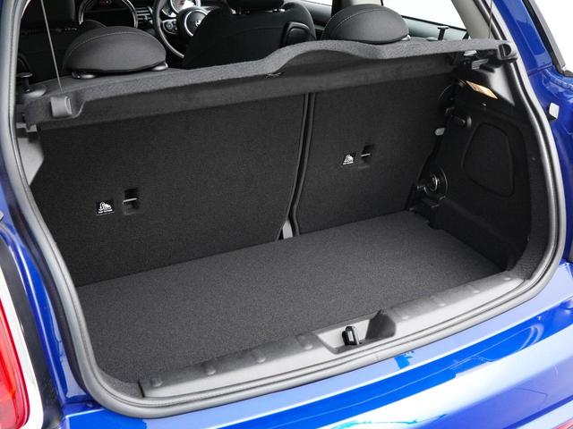 クーパーS ルーフホワイト テールランプユニオンジャック ターボ車 女性1オーナー 純正ナビ バックカメラ デジタルパッケージ スマートキー アルミホイール ETC ディーラー保証継承可能(30枚目)