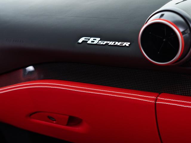 フェラーリ Ｆ８スパイダー ベースグレード サスペンションリフター
