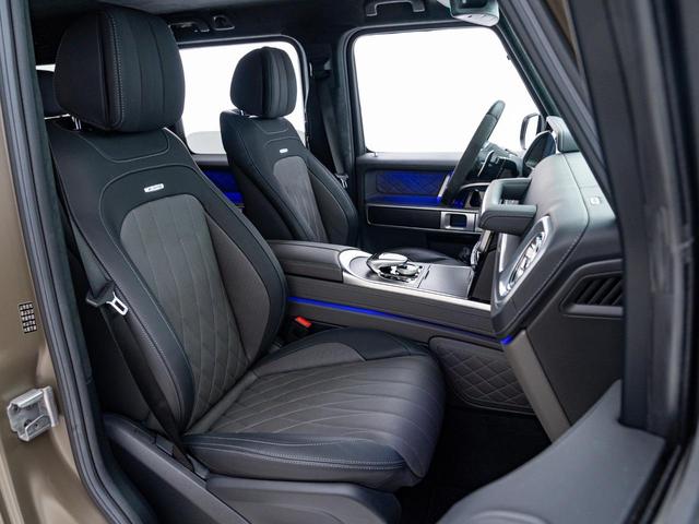 Ｇクラス Ｇ６３　マヌファクトゥーアエディション　特別限定仕様車　電動サイドステップ　ＡＭＧナイトパッケージ　専用インテリアトリム　レザーエクスクルーシブＰＫＧ　ヒーター＆ベンチレーション　サンルーフ　ＡＭＧ２２インチ　フルセグ　保証付（30枚目）