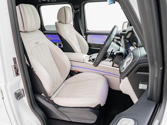 Ｇクラス Ｇ６３　ＡＭＧレザーエクスクルーシブパッケージ　保証付　右ハンドル　マヌファクトゥーアプログラム　白革　ＡＭＧレザーエクスクルーシブパッケージ　電動サイドステップ　パフォーマンスステアリング　カーボンインテリアトリム　ヒーター＆ベンチレーション（22枚目）