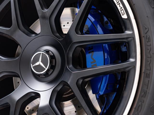 Ｇクラス Ｇ６３　ＡＭＧレザーエクスクルーシブパッケージ　保証付　ＡＭＧ世田谷オーダープログラム　特別色クラシックグレー　純正ナイトパッケージ　マットブラック２２インチ　ホワイトウッドインテリアトリム　レザーエクスクルーシブＰＫＧ　マヌファクトゥーアＰプラス（2枚目）