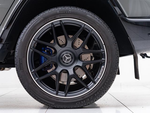 Ｇクラス Ｇ６３　ＡＭＧレザーエクスクルーシブパッケージ　保証付　ＡＭＧ世田谷オーダープログラム　特別色クラシックグレー　純正ナイトパッケージ　マットブラック２２インチ　ホワイトウッドインテリアトリム　レザーエクスクルーシブＰＫＧ　マヌファクトゥーアＰプラス（10枚目）