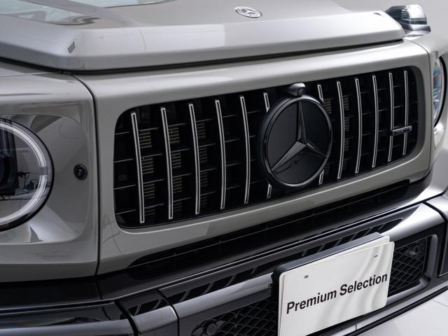 Ｇクラス Ｇ６３　ＡＭＧレザーエクスクルーシブパッケージ　保証付　ＡＭＧ世田谷オーダープログラム　特別色クラシックグレー　純正ナイトパッケージ　マットブラック２２インチ　ホワイトウッドインテリアトリム　レザーエクスクルーシブＰＫＧ　マヌファクトゥーアＰプラス（22枚目）