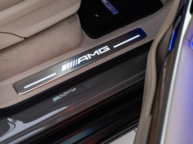 Ｇクラス Ｇ６３　ＡＭＧレザーエクスクルーシブパッケージ　保証付　ＡＭＧ世田谷オーダープログラム　特別色クラシックグレー　純正ナイトパッケージ　マットブラック２２インチ　ホワイトウッドインテリアトリム　レザーエクスクルーシブＰＫＧ　マヌファクトゥーアＰプラス（29枚目）