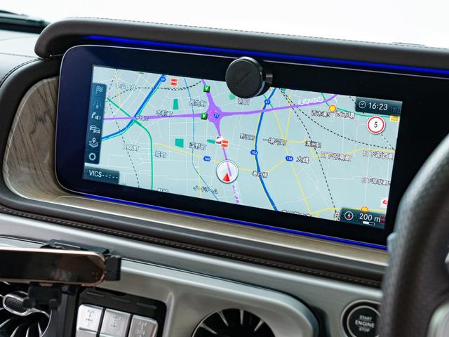 Ｇクラス Ｇ６３　ＡＭＧレザーエクスクルーシブパッケージ　保証付　ＡＭＧ世田谷オーダープログラム　特別色クラシックグレー　純正ナイトパッケージ　マットブラック２２インチ　ホワイトウッドインテリアトリム　レザーエクスクルーシブＰＫＧ　マヌファクトゥーアＰプラス（39枚目）