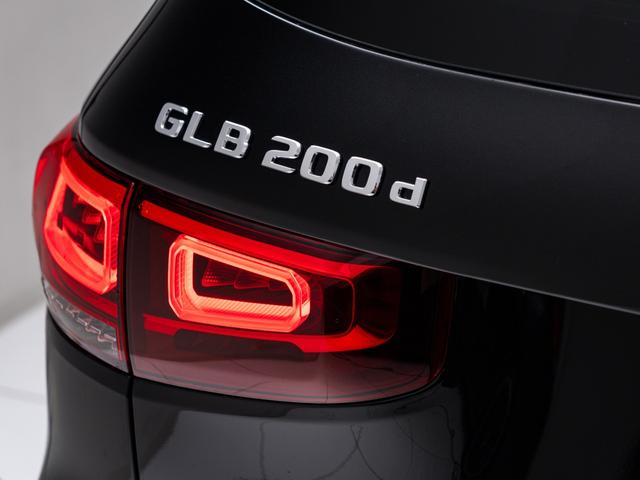 MERCEDES BENZ GLB GLB200D 4MATIC AMG LINE PACKAGE