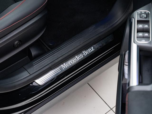 MERCEDES BENZ GLB GLB200D 4MATIC AMG LINE PACKAGE