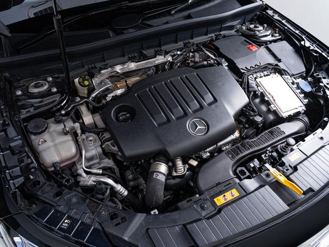 MERCEDES BENZ GLB GLB200D 4MATIC AMG LINE PACKAGE