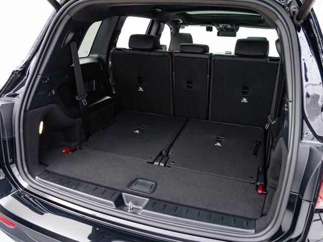 MERCEDES BENZ GLB GLB200D 4MATIC AMG LINE PACKAGE