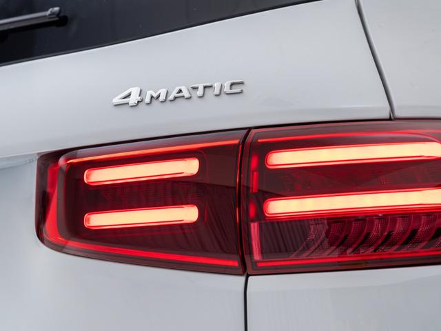 MERCEDES BENZ GLB GLB200D 4MATIC NIGHT EDITION