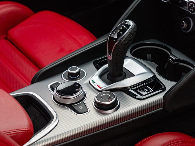 ALFA ROMEO GIULIA VELOCE