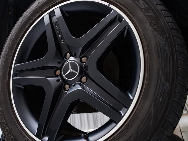 Ｇクラス Ｇ３５０ｄ　保証付　ラグジュアリーパッケージ　ＡＭＧ２０インチ　サンルーフ　ブラックレザーシート　アダプティブクルーズコントロール　フルセグＴＶ　前後席シートヒーター　バックカメラ　ハーマンカードンオーディオ（2枚目）