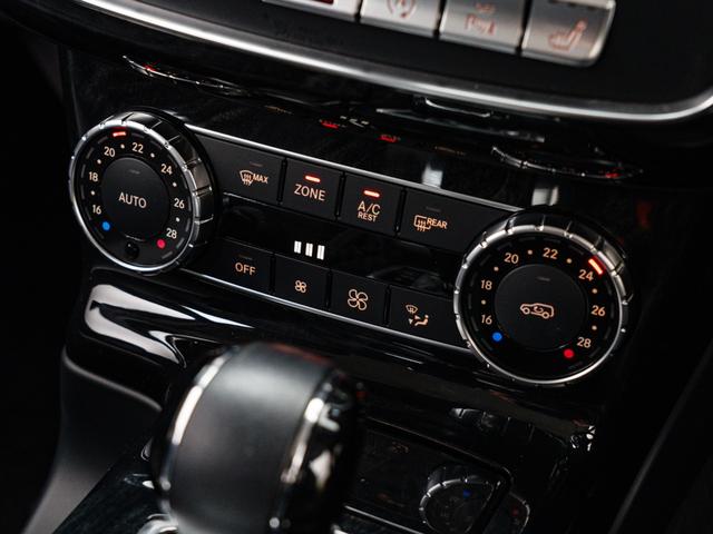 Ｇクラス Ｇ３５０ｄ　保証付　ラグジュアリーパッケージ　ＡＭＧ２０インチ　サンルーフ　ブラックレザーシート　アダプティブクルーズコントロール　フルセグＴＶ　前後席シートヒーター　バックカメラ　ハーマンカードンオーディオ（30枚目）