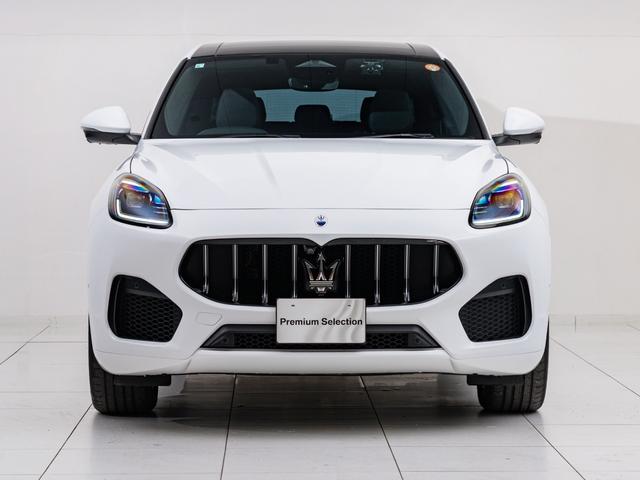 グレカーレ ＧＴ　保証付　パノラミックサンルーフ　Ｓｏｎｕｓ　ｆａｂｅｒサウンドシステム　ＬＥＤヘッドライト　ヒーター付き黒革　フルセグＴＶ　ワイヤレスチャージャー　パーキングアシスト　３６０カメラ　バーチャルＣＰ（5枚目）