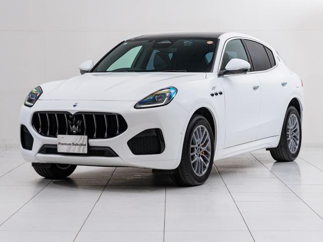 グレカーレ ＧＴ　保証付　パノラミックサンルーフ　Ｓｏｎｕｓ　ｆａｂｅｒサウンドシステム　ＬＥＤヘッドライト　ヒーター付き黒革　フルセグＴＶ　ワイヤレスチャージャー　パーキングアシスト　３６０カメラ　バーチャルＣＰ（6枚目）