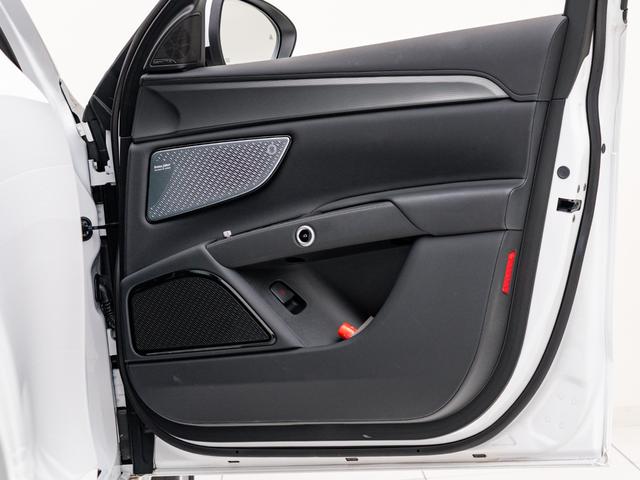 グレカーレ ＧＴ　保証付　パノラミックサンルーフ　Ｓｏｎｕｓ　ｆａｂｅｒサウンドシステム　ＬＥＤヘッドライト　ヒーター付き黒革　フルセグＴＶ　ワイヤレスチャージャー　パーキングアシスト　３６０カメラ　バーチャルＣＰ（25枚目）