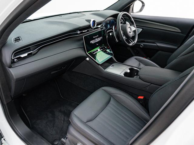 グレカーレ ＧＴ　保証付　パノラミックサンルーフ　Ｓｏｎｕｓ　ｆａｂｅｒサウンドシステム　ＬＥＤヘッドライト　ヒーター付き黒革　フルセグＴＶ　ワイヤレスチャージャー　パーキングアシスト　３６０カメラ　バーチャルＣＰ（40枚目）