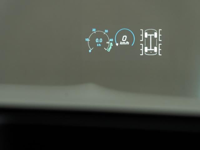 GLB GLB200d 4マチック AMGラインパッケージ 保証付 3列7人乗 パノラミックスライディングルーフ アドバンスドパッケージ 純正ナビ フルセグTV パワーバックドア AMG19インチ アダプティブクルーズコントロール メモリー機能付き電動シート(4枚目)