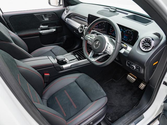 GLB GLB200d 4マチック AMGラインパッケージ 保証付 3列7人乗 パノラミックスライディングルーフ アドバンスドパッケージ 純正ナビ フルセグTV パワーバックドア AMG19インチ アダプティブクルーズコントロール メモリー機能付き電動シート(26枚目)