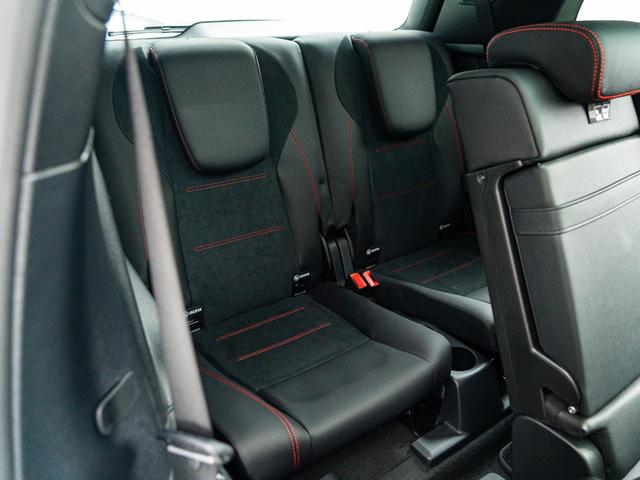 GLB GLB200d 4マチック AMGラインパッケージ 保証付 3列7人乗 パノラミックスライディングルーフ アドバンスドパッケージ 純正ナビ フルセグTV パワーバックドア AMG19インチ アダプティブクルーズコントロール メモリー機能付き電動シート(42枚目)