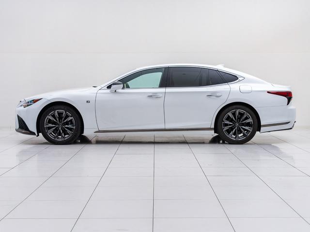 LS LS500 Fスポーツ 保証付 赤黒コンビシート サンルーフ レクサスセーフティシステム+ ヒーター&ベンチレーション 20インチ純正アルミ デジタルインナーミラー パワートランク エアサスペンション ステアリングヒーター(7枚目)