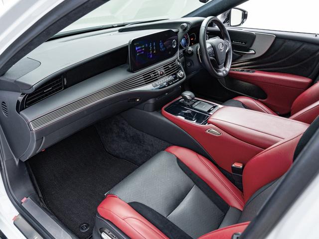 LS LS500 Fスポーツ 保証付 赤黒コンビシート サンルーフ レクサスセーフティシステム+ ヒーター&ベンチレーション 20インチ純正アルミ デジタルインナーミラー パワートランク エアサスペンション ステアリングヒーター(38枚目)