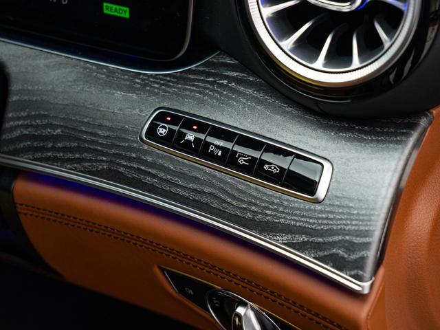 ＧＴ ４ドアクーペ ５３　４マチック＋　保証付　フルレザー仕様インテリア　ダイヤモンドステッチ入りナッパレザー　ＯＰ純正マットカラー　ＡＭＧエクステリアナイトパッケージ　ＡＭＧ　ＲＩＤＥ　ＣＯＮＴＲＯＬ＋エアサス　アップルカープレイ　地デジ（30枚目）