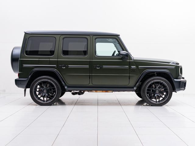 Gクラス G63 ブラックアクセントエディション 保証付 60台限定ブラックアクセントエディション 初採用フルレザーパッケージ 純正AMGナイトパッケージ&ツートンボディ マヌファクトゥーアプログラムプラス 専用ブラックエグゾースト ダーククローム(7枚目)