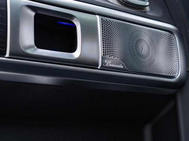 Gクラス G63 ブラックアクセントエディション 保証付 60台限定ブラックアクセントエディション 初採用フルレザーパッケージ 純正AMGナイトパッケージ&ツートンボディ マヌファクトゥーアプログラムプラス 専用ブラックエグゾースト ダーククローム(34枚目)