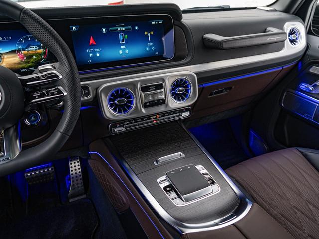 Gクラス G63 ブラックアクセントエディション 保証付 60台限定ブラックアクセントエディション 初採用フルレザーパッケージ 純正AMGナイトパッケージ&ツートンボディ マヌファクトゥーアプログラムプラス 専用ブラックエグゾースト ダーククローム(41枚目)