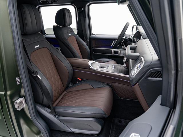 Gクラス G63 ブラックアクセントエディション 保証付 60台限定ブラックアクセントエディション 初採用フルレザーパッケージ 純正AMGナイトパッケージ&ツートンボディ マヌファクトゥーアプログラムプラス 専用ブラックエグゾースト ダーククローム(48枚目)