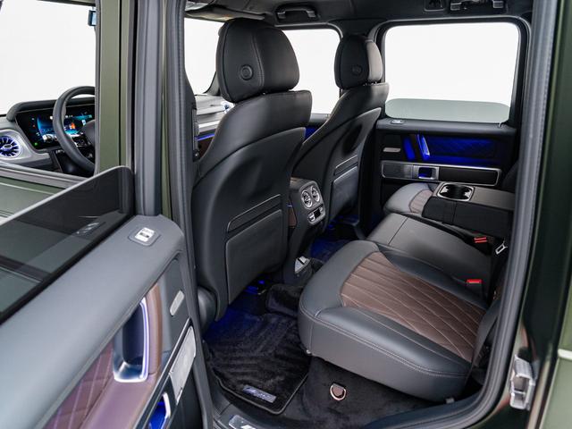 Gクラス G63 ブラックアクセントエディション 保証付 60台限定ブラックアクセントエディション 初採用フルレザーパッケージ 純正AMGナイトパッケージ&ツートンボディ マヌファクトゥーアプログラムプラス 専用ブラックエグゾースト ダーククローム(52枚目)