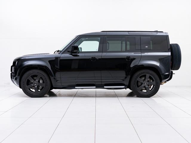 ディフェンダー 110X-ダイナミックHSE D300 保証付 サイドステップ スライディングサンルーフ ヒーター&ベンチレーション機能 エクステンデッドブラックエクステリアパック エアサスペンション フル液晶メーターパネル MERIDIANオーディオ(9枚目)