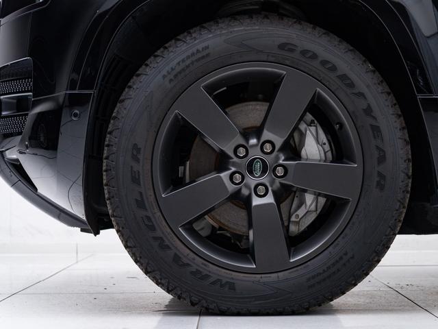 ディフェンダー 110X-ダイナミックHSE D300 保証付 サイドステップ スライディングサンルーフ ヒーター&ベンチレーション機能 エクステンデッドブラックエクステリアパック エアサスペンション フル液晶メーターパネル MERIDIANオーディオ(10枚目)