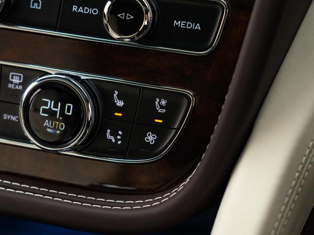 【　輸入車はアペルタが正解　】お探しのお車が輸入車ならまずはアペルタまで。スーパーカー、スポーツカー、ＳＵＶ、セダン、クーペ、オープンとなんでもご紹介可能です。ドレスアップもご相談くださいね。