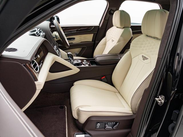 【　下取り車の査定は是非アペルタへ　】下取りは国産車、輸入車問わず全車種が「査定」の対象です。新モデルから往年の名車まで、まずは一度ご依頼くださいませ！人気モデルの下取り強化中☆