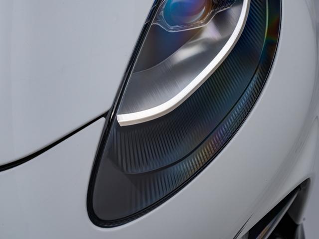 ＤＢＸ ７０７　保証付　オプションカラー　２３インチ鍛造アルミテクスチャードブラック　インスパイア・スポーツモノトーンインテリア　パノラマサンルーフ　コントラストステッチ　ジェスチャーコントロール付パワーテールゲート（47枚目）